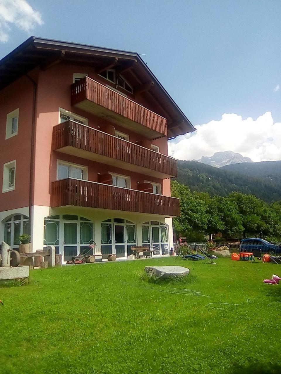 Hotel Garni Al Nardis Carisolo Eksteriør bilde
